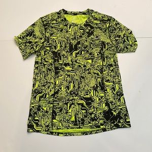 Super loud neon yellow and black Nike T-shirt size small